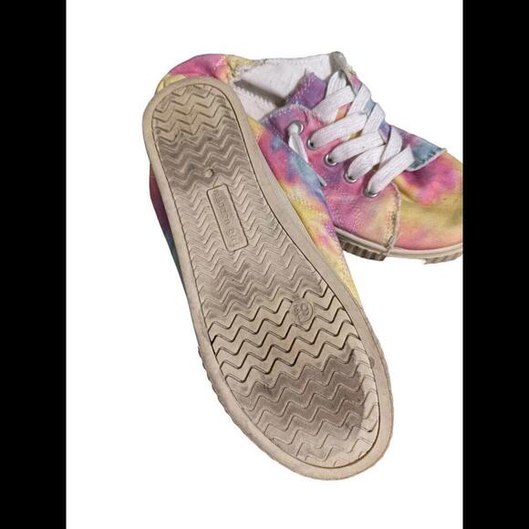 Madden Girls Sneakers Shoes Tie Dye Pastel Multicolored Size 6.5 - Picture 2 of 5